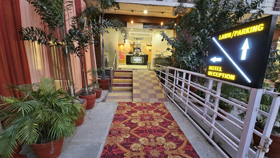 Others 5, Hotel Aarkay Palace, Gautam Buddha Nagar