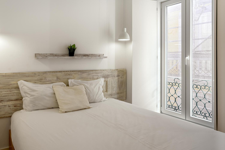 4, Downtown Modern Apartments by Homing, Lisbon
