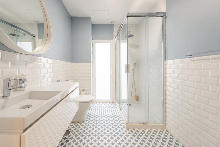 Bathroom 2, Guestready - Urban Garden Apartments, Lisbon