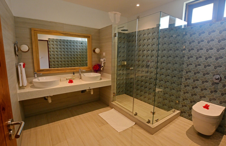 Bathroom 4, Neptune Pwani Beach Resort and Spa - All Inclusive, Kaskazini 'A'