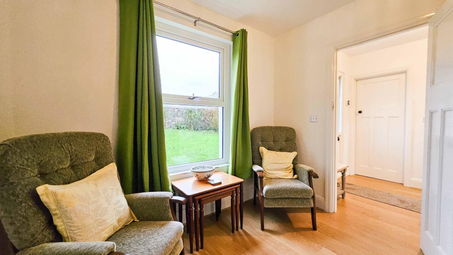 Living area 3, Brynview - 3 Bedroom Holiday Home - Reynoldston, Swansea