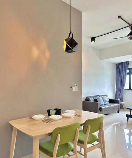 Dining 4, Meridian Medini Legoland by Stayrene, Johor Bahru