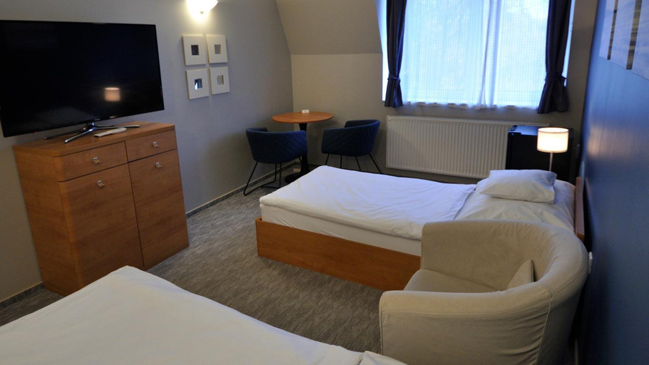 Bedroom 3, Varga-haz panzio, Érd