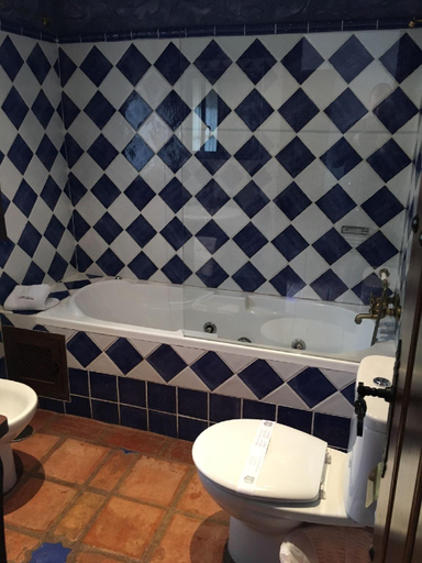 Bathroom 3, La Hacienda del Marquesado, Granada