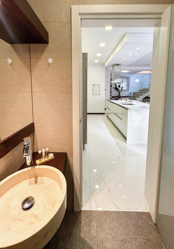 Bathroom 3, St.Julians Center Suites, St Julian's