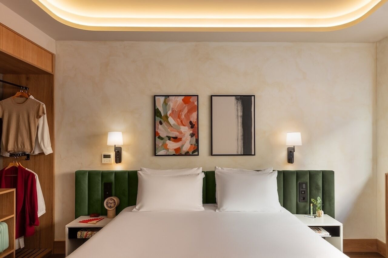 Room 3, Serenay Málaga Hotel, Málaga