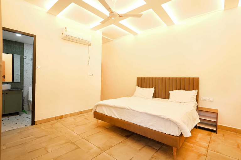 Room 3, Dornix by Housiify, Gurgaon