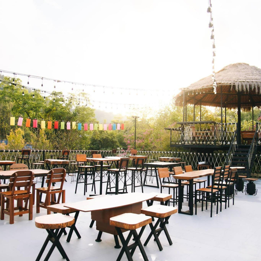 Food & Drinks 4, Bann Noon Norn Mae Jam, Mueang Pan