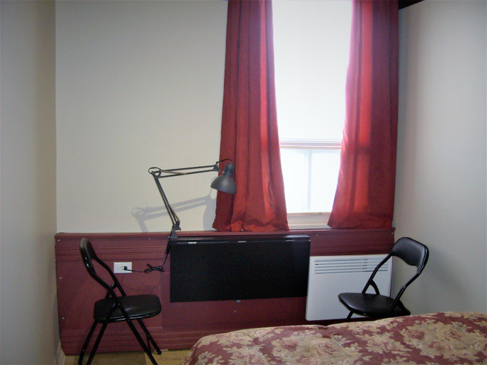 Bedroom 2, Auberge La Vieille École, La Haute-Gaspésie