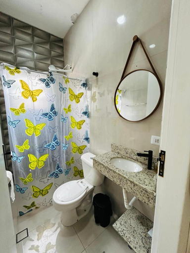 Bathroom 5, Imperial beach enseada, Guarujá