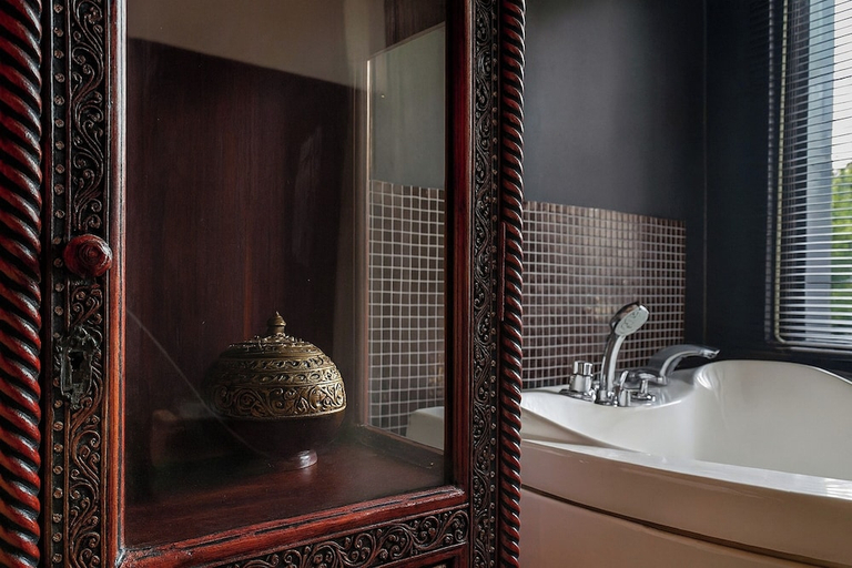 Bathroom 3, Seven Senses Guesthouse, Muang Chiang Mai