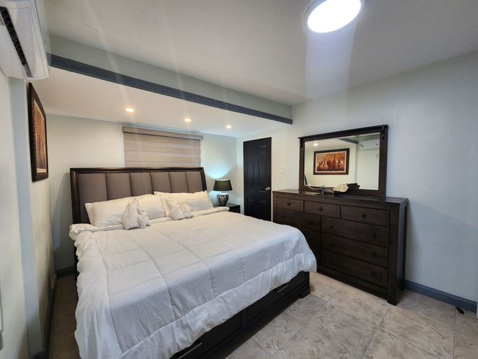 Room 3, Norwick Bliss