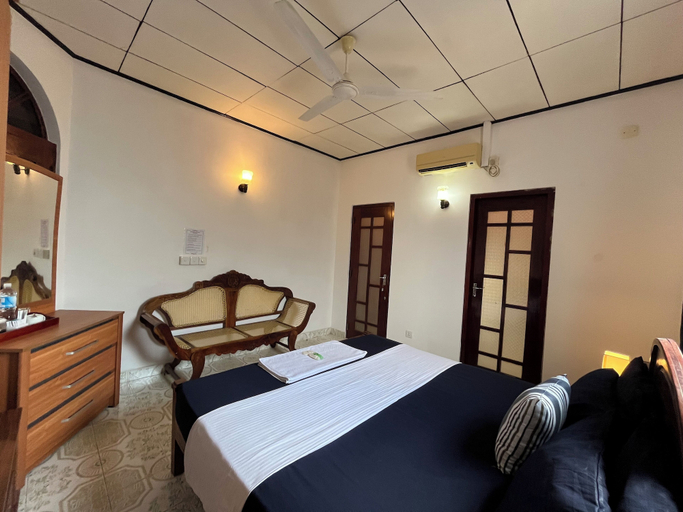 Room 4, Rivinson, Negombo