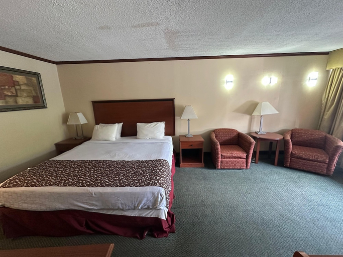 Bedroom 3, Hotel Red Rose, Alleghany