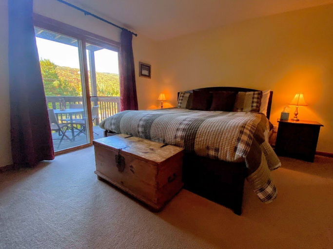Interior 4, SC4 Ski Slope Views! Bretton Woods Condo, Coos