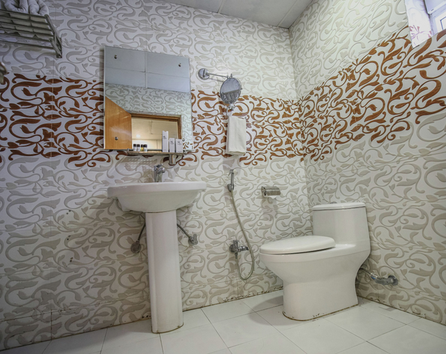 Bathroom 3, HOTEL VAIBHAV INN, Lucknow
