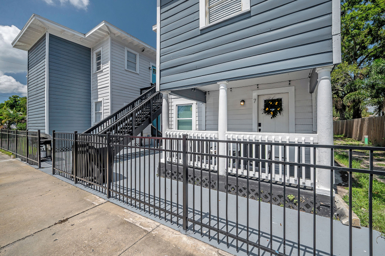 Interior 2, 2501 W North B St, Unit 7, Hillsborough