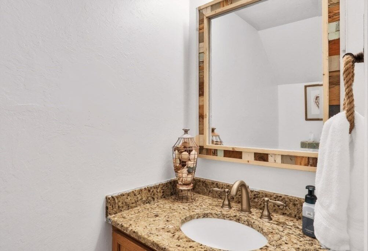 Bathroom 4, Summerhouse 147, Saint Johns