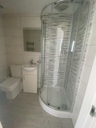Bathroom 4, Alexandra Hotel, East Sussex