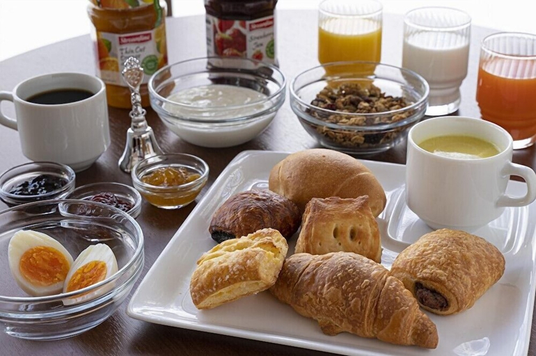 Food & Drinks 5, Washington R&B Hotel Hakataekimae Dai 1, Fukuoka