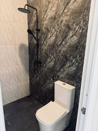 Bathroom 2, Satria Bali Homestay, Badung