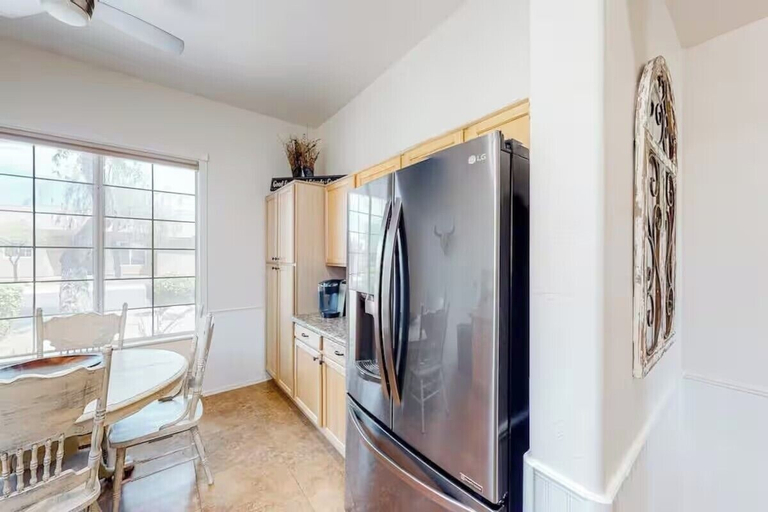 Private kitchen 5, Desert Oasis - Heated Pool Retreat, Maricopa
