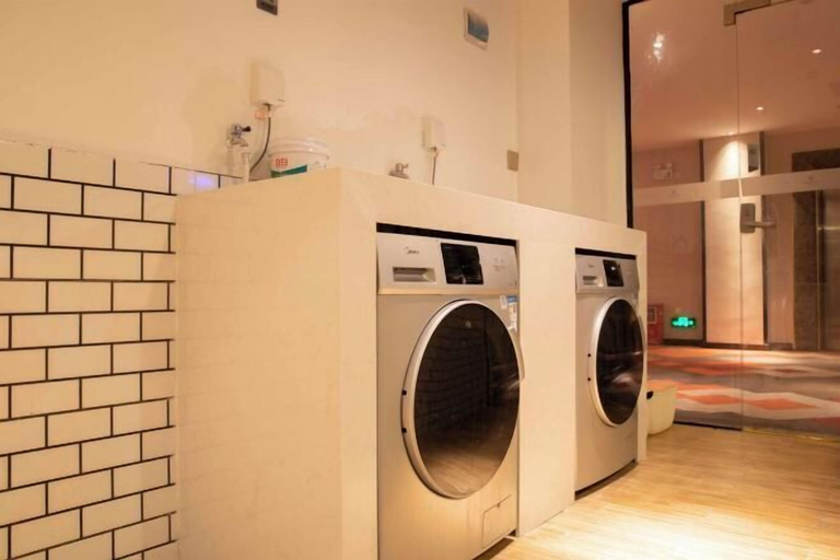 Bathroom 4, Borrman Hotel Dongguan Zhongtang shop, Dongguan
