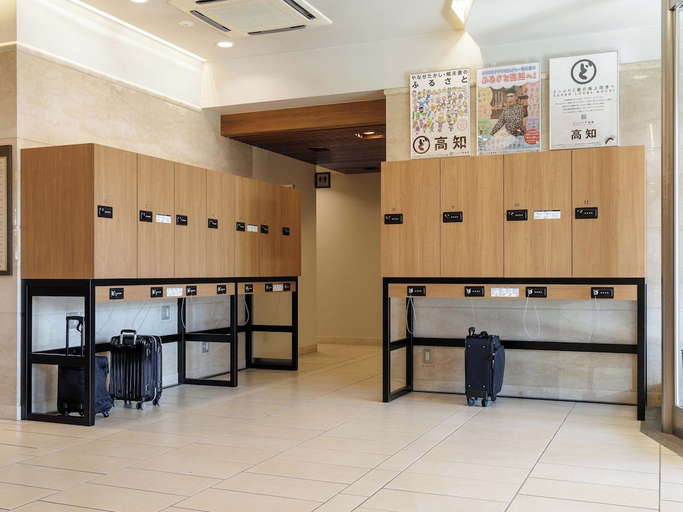 Others 4, Nishitetsu Inn Kochi Harimayabashi, Kōchi