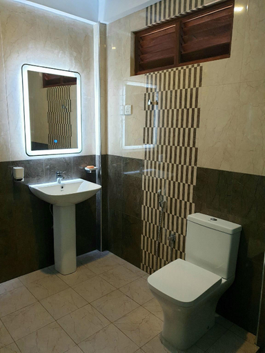 Bathroom 4, Grand Villa Kalametiya, Ambalanthota