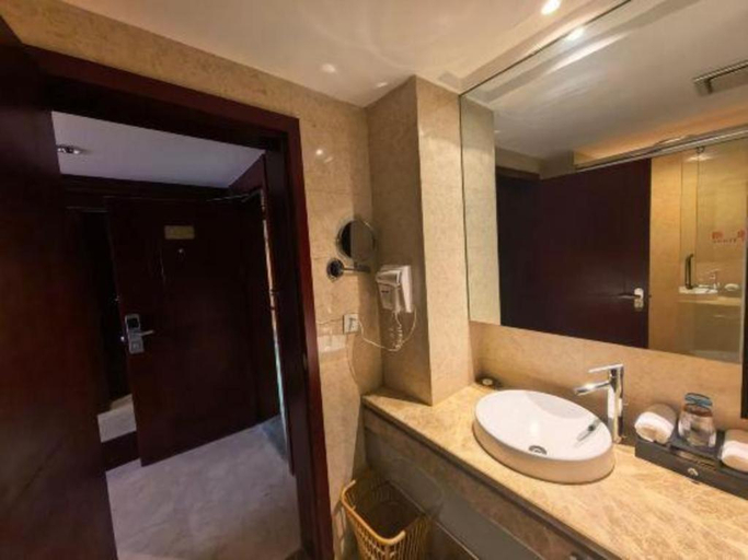 Bathroom, Gentlemen International Hotel, Xi'an