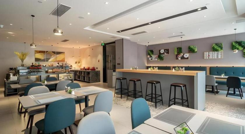 Food & Drinks 4, Home Inn Selected Xiamen University Zhongshan Road, Xiamen