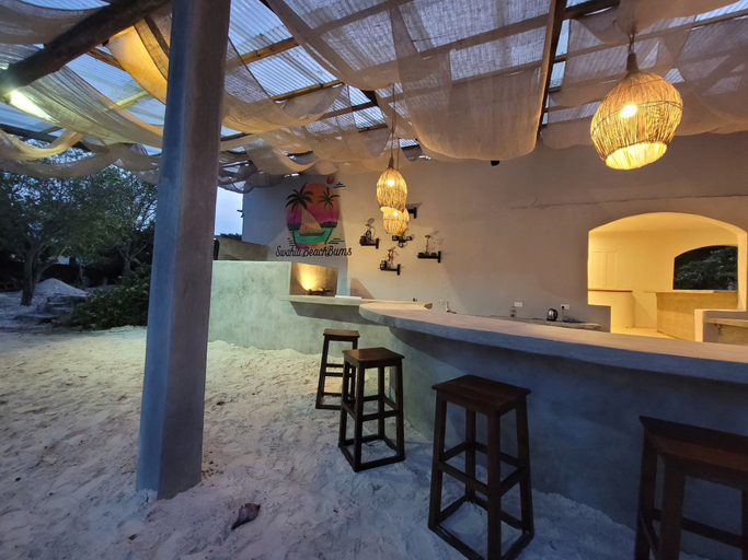 Bar (on property) 2, Lost Soles Lodge, Kusini