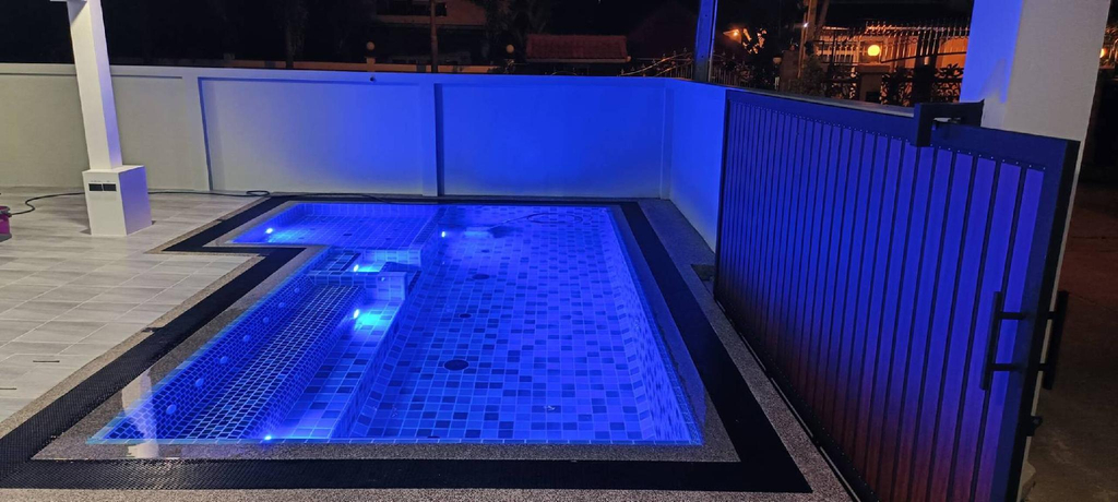 Others 3, Private Pool With Jacuzzi Kids Pool Royal Park, Pattaya