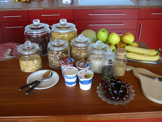 Food & Drinks 2, B&B Sunnesite Pratteln, Liestal
