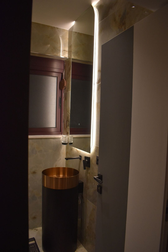 Bathroom, Stayinn Emerald, Shkodrës