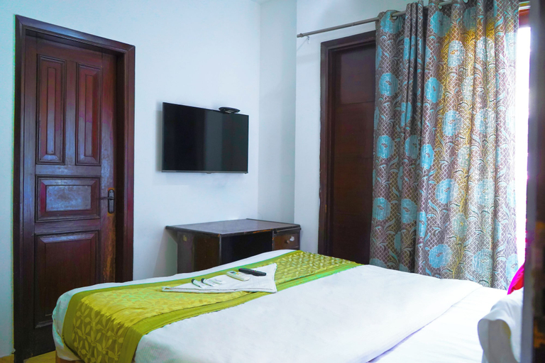 Room 5, Roomshala Hotel In Jangpura, Delhi