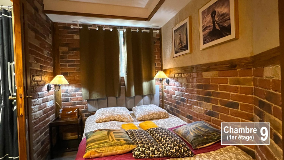 Bedroom 3, Villa Merkel - 28 pers - 11 chambr - 10 WC - Piscine, Pyrénées-Atlantiques