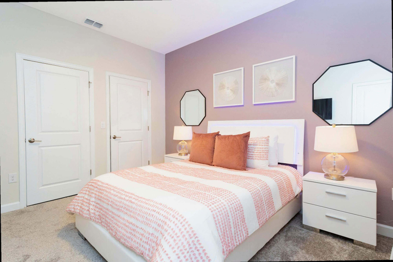 Room 3, Gorgeous 4 Bd w/ Pool at Champions Gate Resort 1020, Osceola