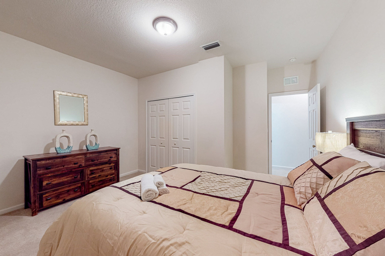 Room 3, Palm Bay Cove, Brevard