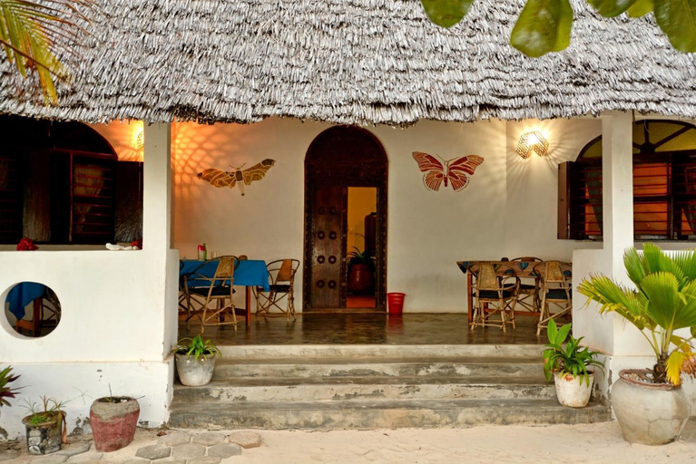 Exterior & Views, Kipepeo Lodge, Kusini