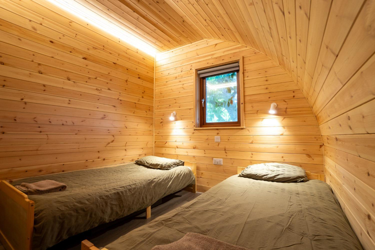 Others 3, Cosy and eco-friendly cabins next to 16th century pub, Suffolk