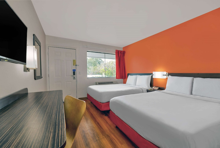Bedroom 3, Motel 6 Columbus, GA, Muscogee