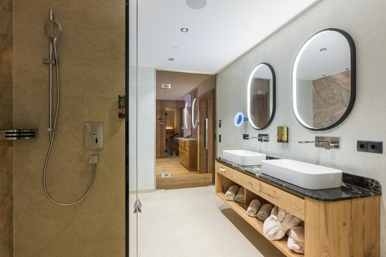 Bathroom 5, Ferienhotel Sonnenhof, Schwaz