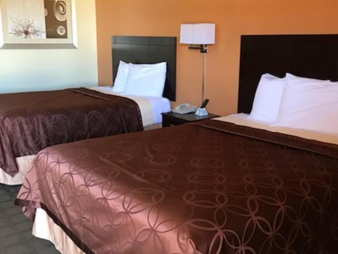 Bedroom 4, Stamford Inn, Haskell