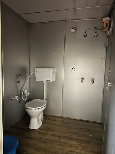Bathroom 2, Kalp Vriksh Tent City, Allahabad