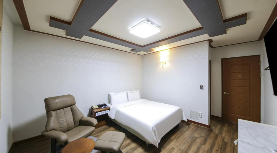 Bedroom 1, Daejeon Yuseong Valentine, Yuseong