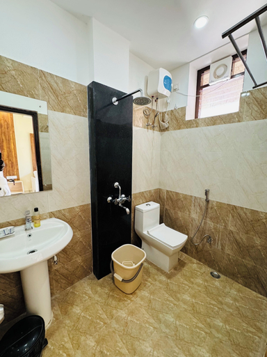 Bathroom 5, CITY GRAND, Puri