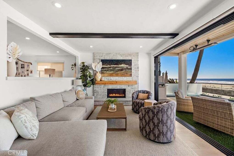 Living area 3, Beachfront Sunset, San Diego