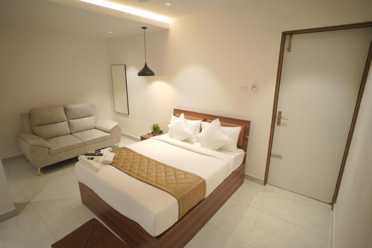 Room 2, Serenity the luxurious stay, Bangalore