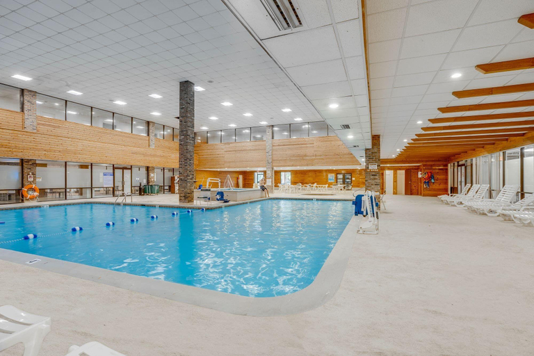 Sport & Beauty 4, The Willowbrook Village at Lake Harmony, a Wyndham Hotel, Carbon